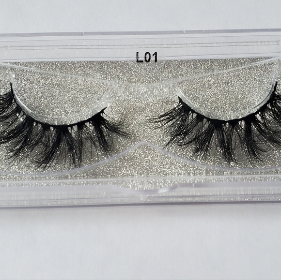 False Mink Eyelashes (L01) - Picture 3 of 4